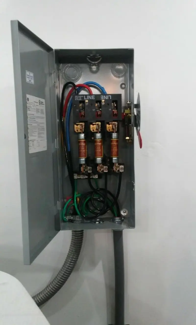 Three-phase disconnect switch installed for Smoke Detector Installation in Berkshire Lakes